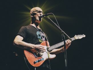 Kim Mitchell Returns to Rock the Lake One More Time