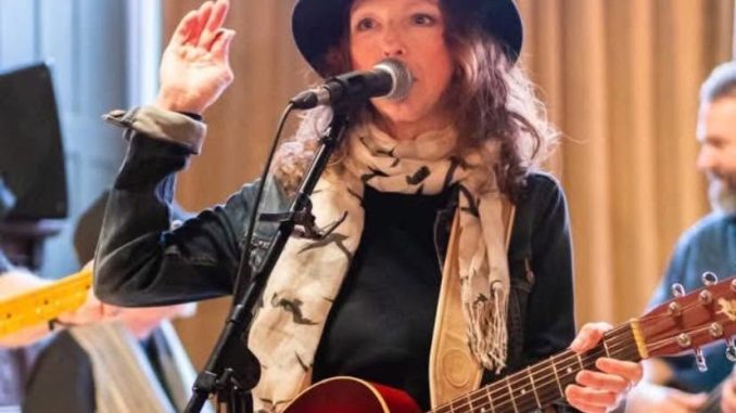 This Week at The Black Horse: Joslynn Burford, Perrin McDonald & more