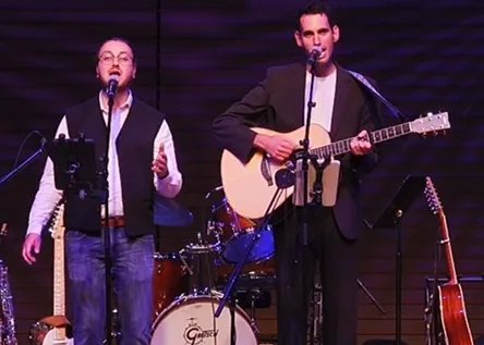friends Relive the Magic of Simon & Garfunkel: Old Friends